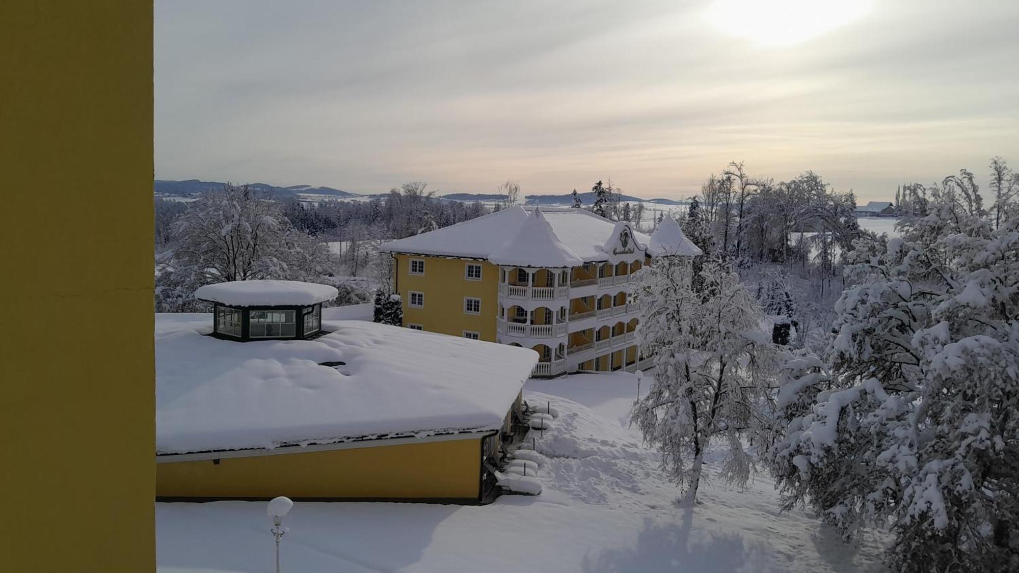 Wellnesshotel Parkschloessl Zu Thyrnau " Adults Only" Exterior photo